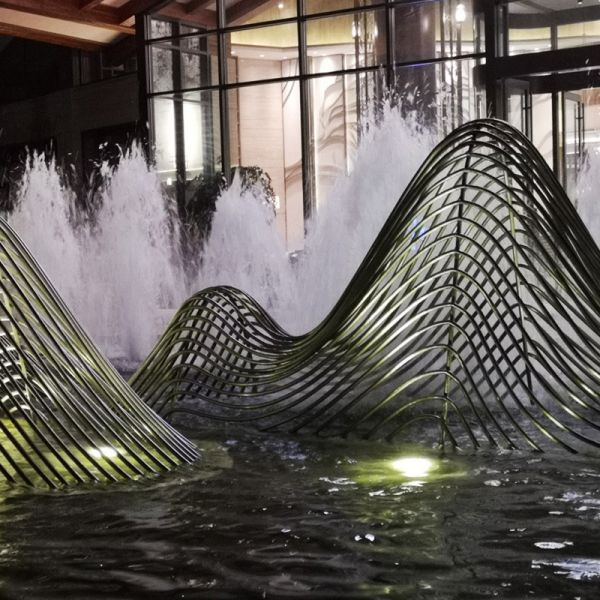 不銹鋼在景觀(guān)設(shè)計(jì)中的應(yīng)用